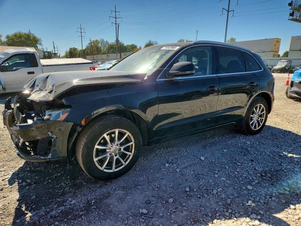 2012 AUDI Q5 Premium Plus — Front 3/4