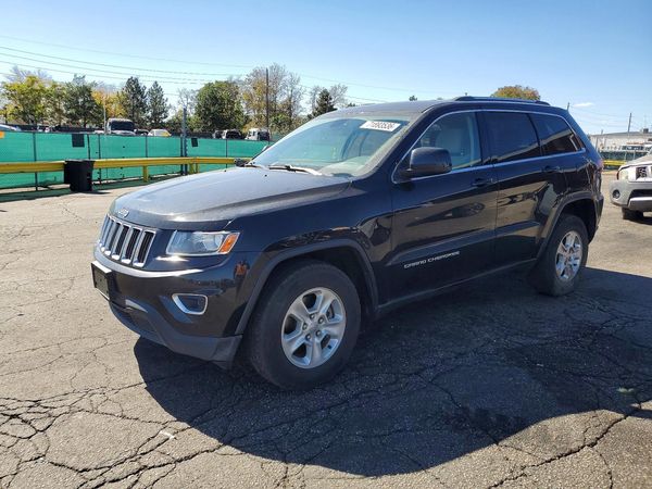 2014 JEEP CHEROKEE Laredo — Front 3/4