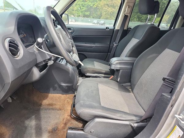 2014 JEEP PATRIOT Sport — DENT