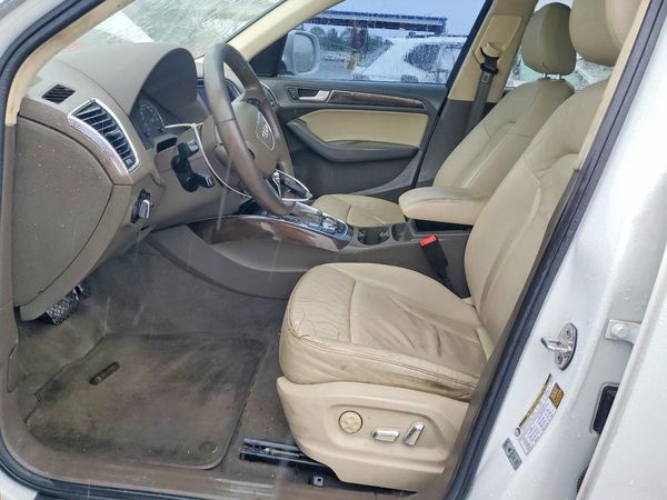 2014 AUDI Q5 Premium Plus — DENT