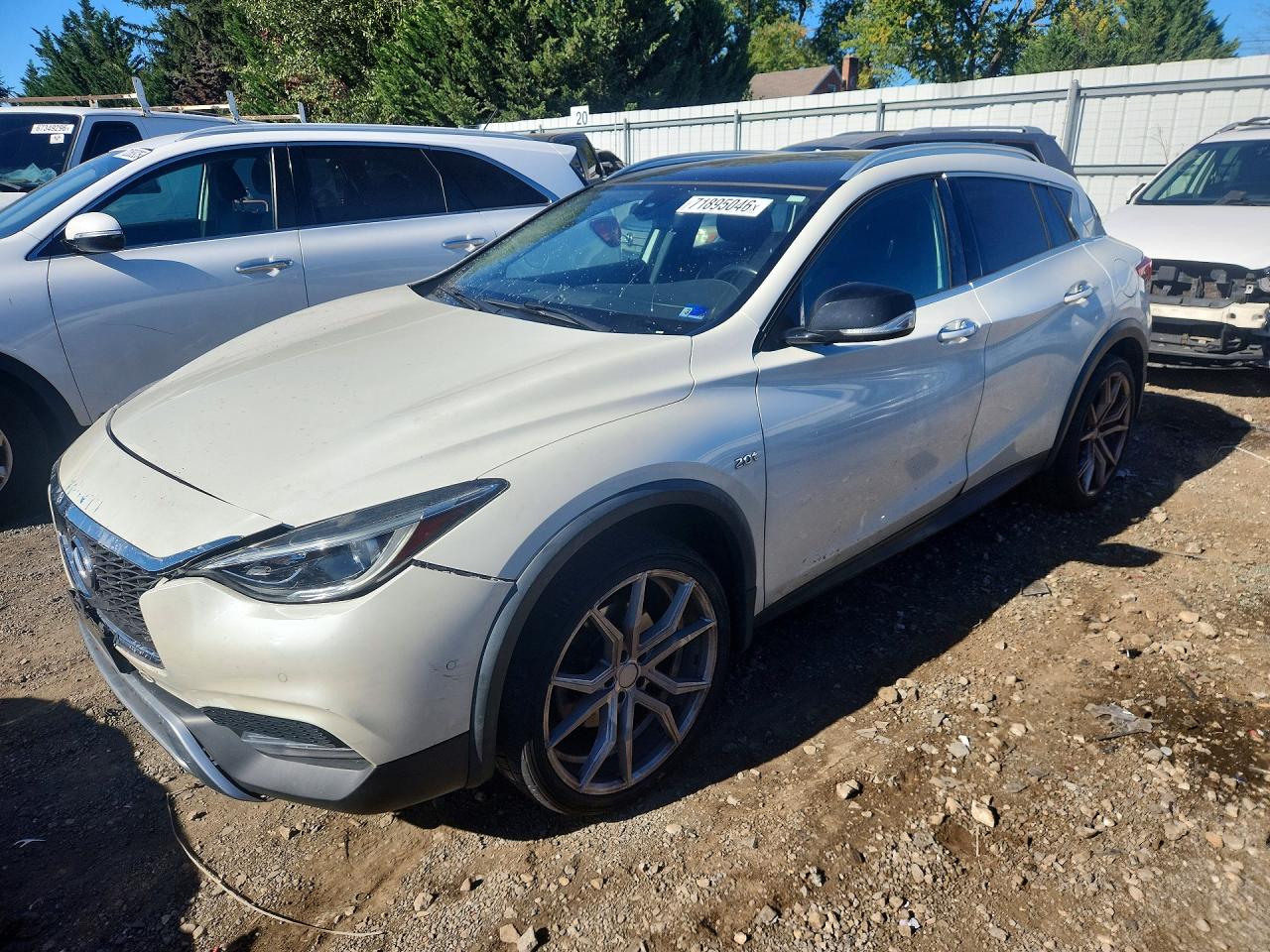 2017 INFINITI QX30 — Front 3/4