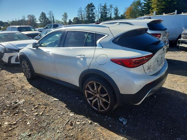 2017 INFINITI QX30 — DSRA