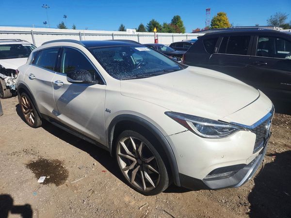 2017 INFINITI QX30 — Passenger 3/4