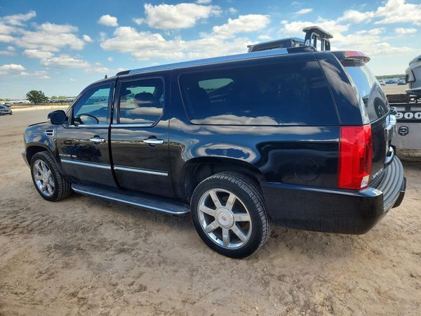 2014 CADILLAC ESCALADE ESV Luxury — DSRA