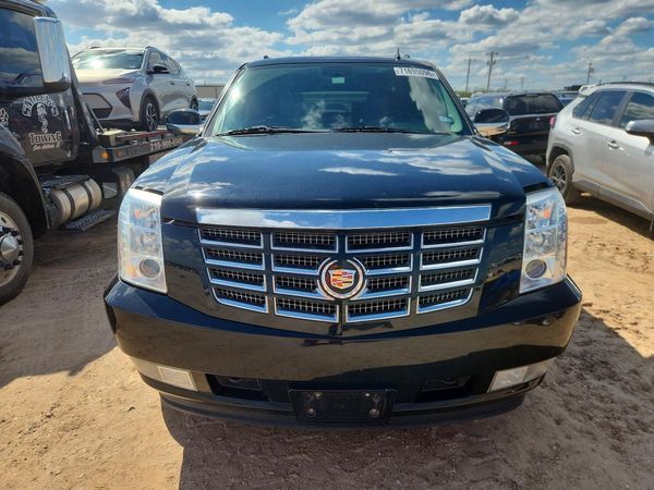 2014 CADILLAC ESCALADE ESV Luxury — DIRF