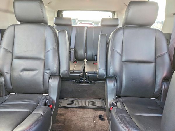 2014 CADILLAC ESCALADE ESV Luxury — SUVN