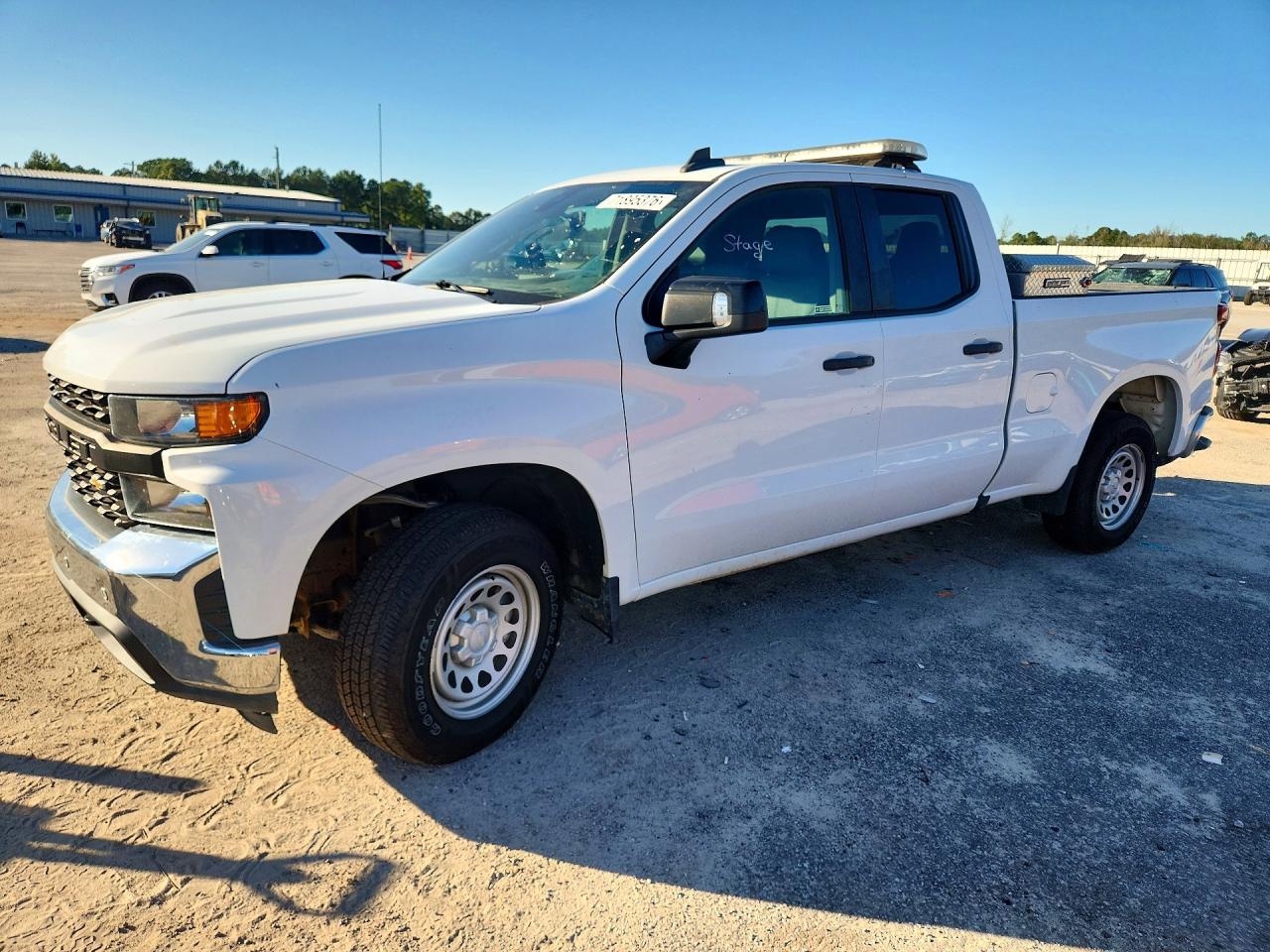 2022 CHEVROLET SILVERADO Work Truck — Front 3/4