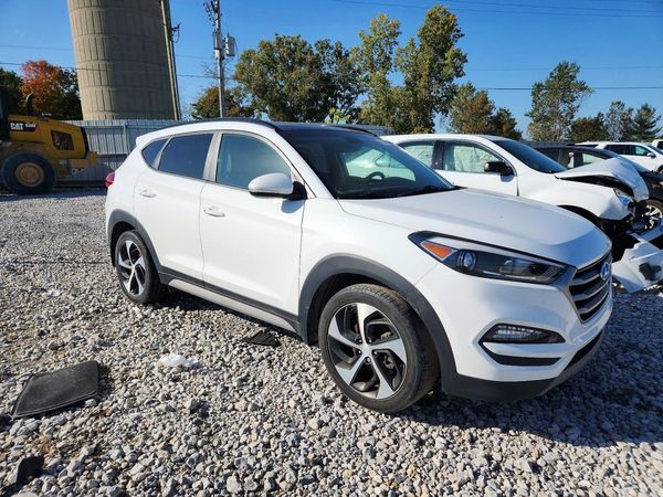 2018 HYUNDAI TUCSON — Passenger 3/4