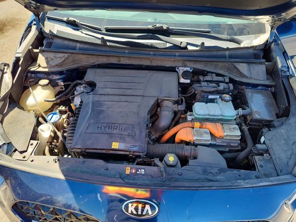 2020 KIA NIRO LX, LXS — Engine bay