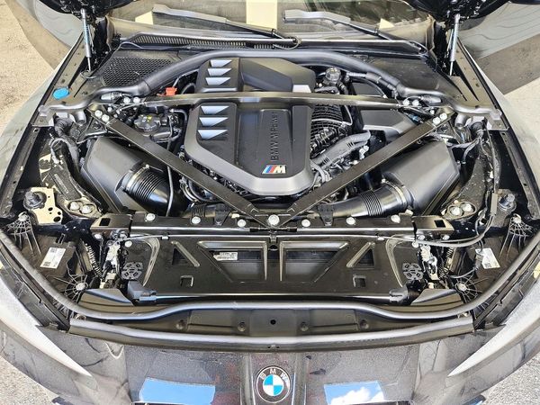 2027 BMW M4 M4 xDrive Competition — Engine bay
