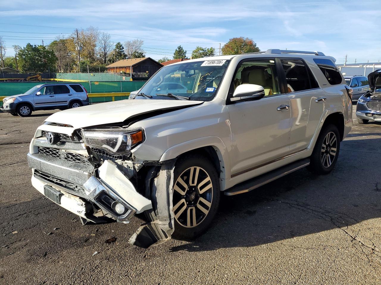 2016 TOYOTA 4RUNNER Base Grade — Front 3/4