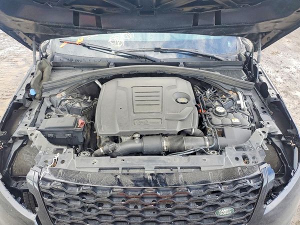 2022 LAND ROVER RANGEROVER — Engine bay