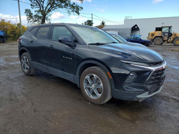 2023 CHEVROLET BLAZER 2LT — Passenger 3/4