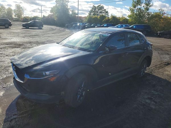 2021 MAZDA CX30 Select Package — Front 3/4