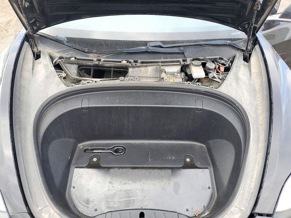 2018 TESLA MODEL 3 — Engine bay