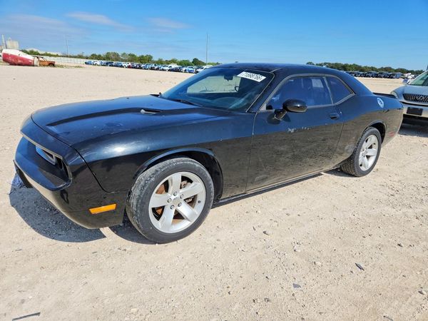 2012 DODGE CHALLENGER Base — Front 3/4