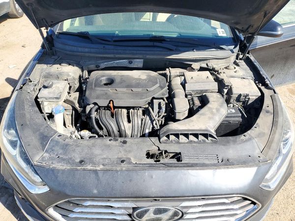 2018 HYUNDAI SONATA — Engine bay