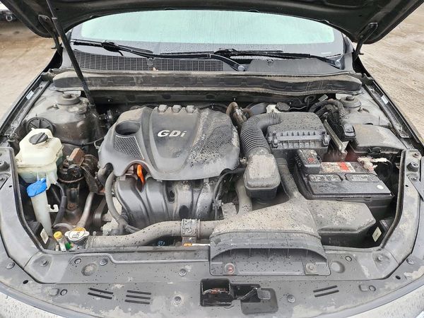 2013 KIA OPTIMA EX — Engine bay
