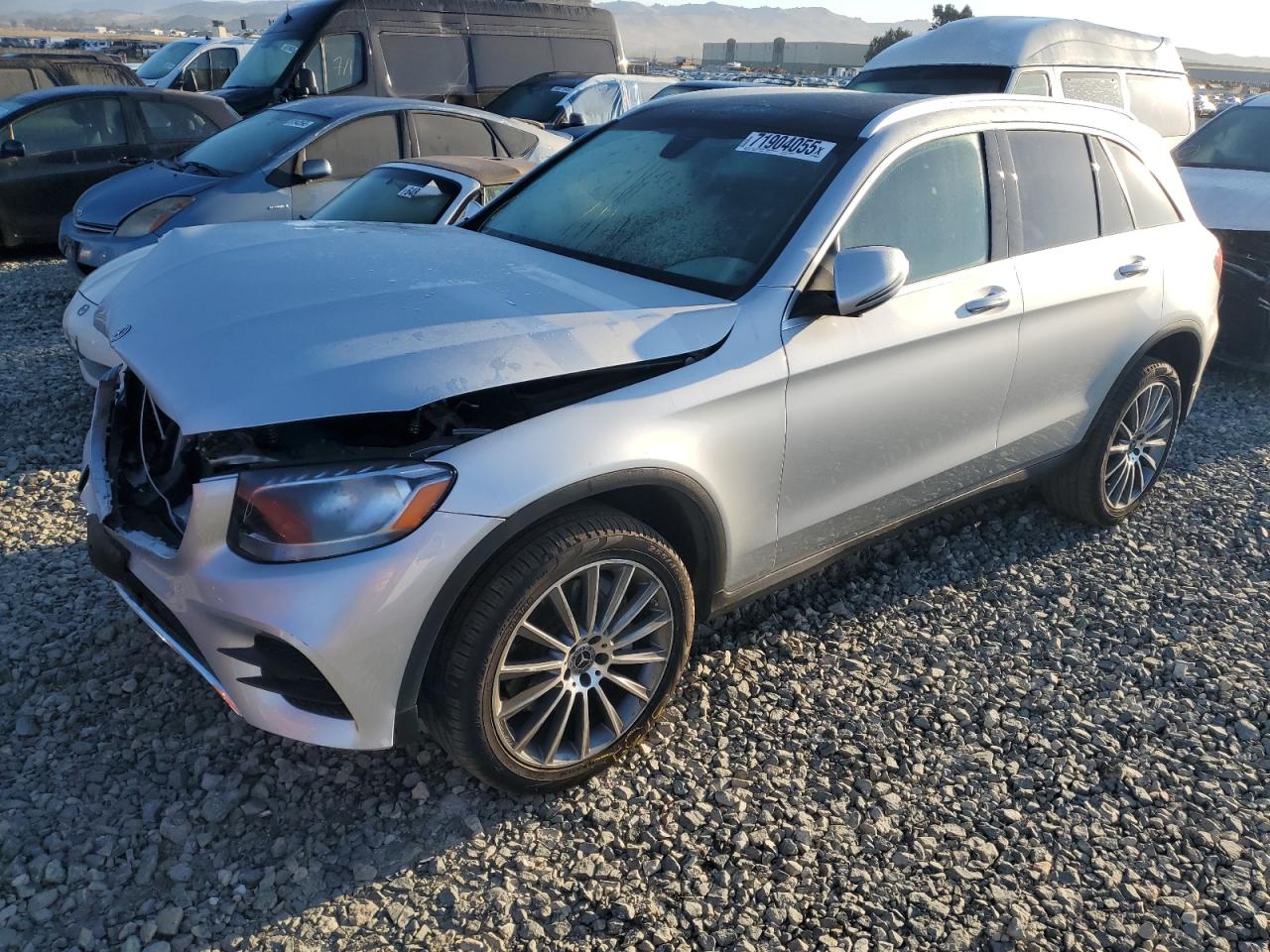 2018 MERCEDES-BENZ GLC