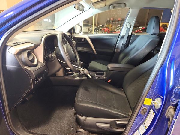 2015 TOYOTA RAV4 LE (X Grade) — DENT