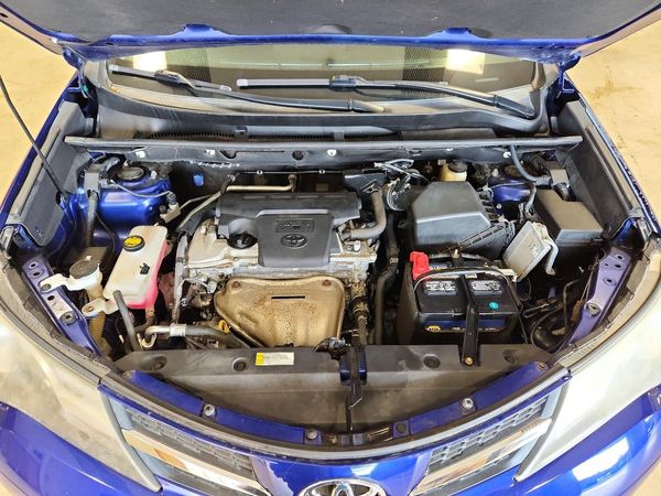 2015 TOYOTA RAV4 LE (X Grade) — Engine bay
