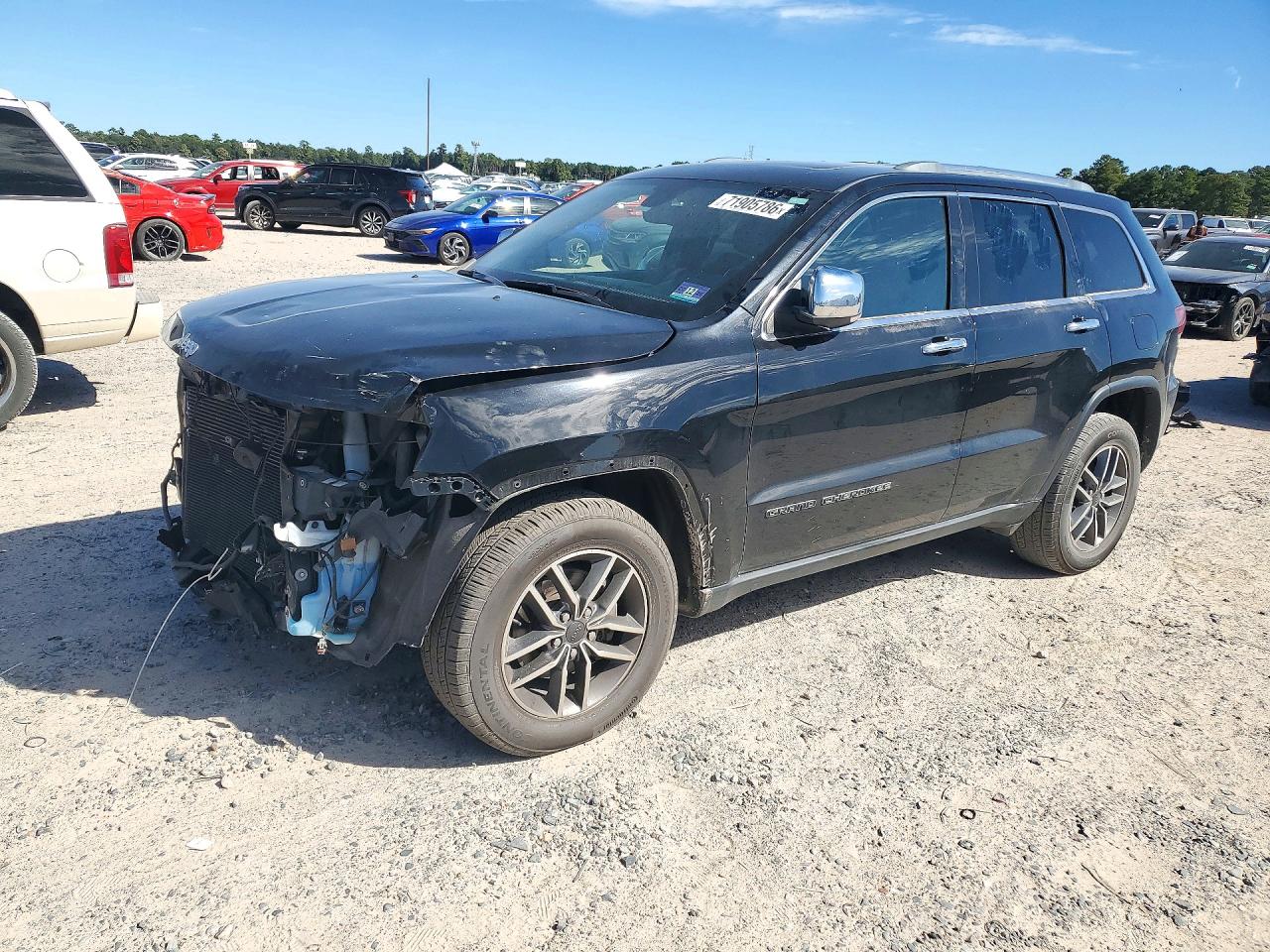 2020 JEEP GRAND CHEROKEE Limited — Front 3/4