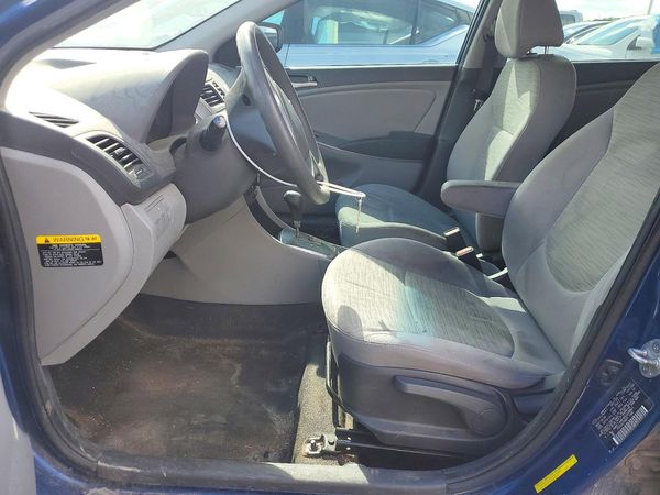 2017 HYUNDAI ACCENT — DENT