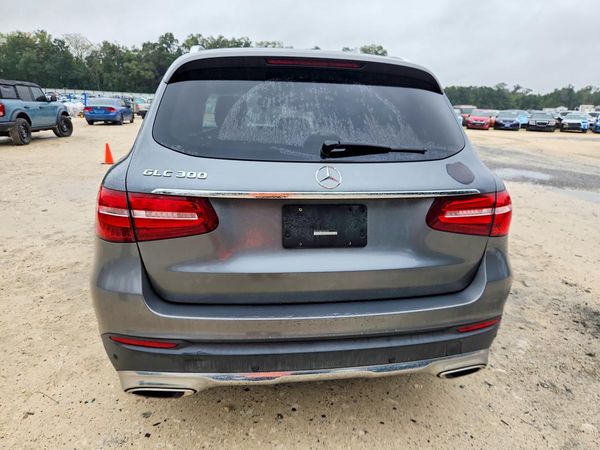 2018 MERCEDES-BENZ GLC GLC300 — DIRR