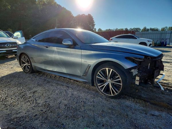2017 INFINITI Q60 — Passenger 3/4