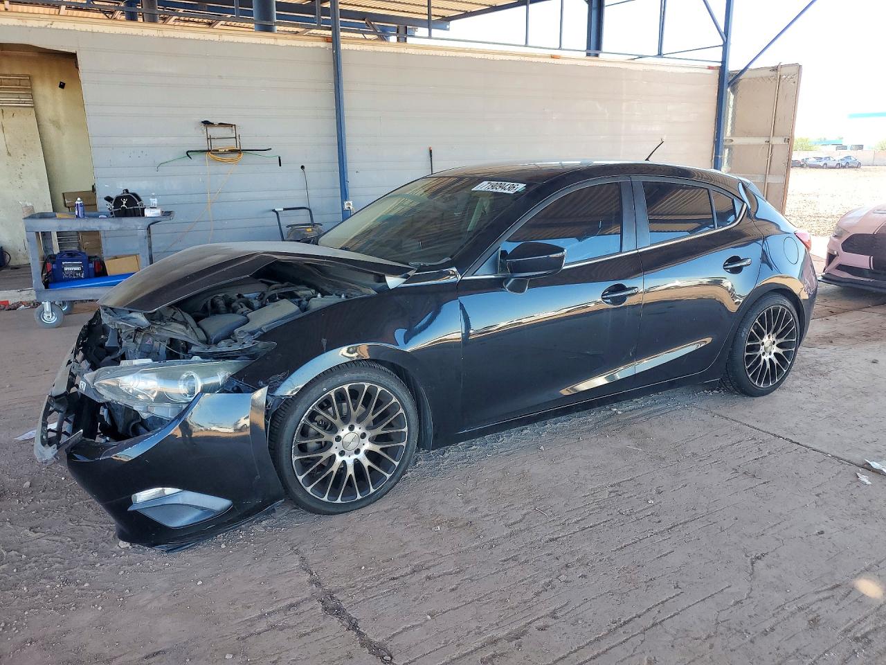 2016 MAZDA 3 Sport/GX — Front 3/4