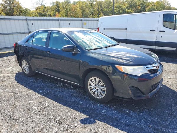 2012 TOYOTA CAMRY — Passenger 3/4