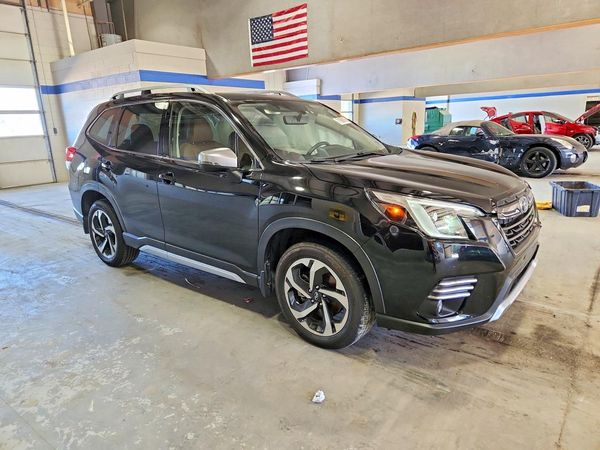 2024 SUBARU FORESTER Touring — Passenger 3/4
