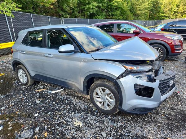 2022 HYUNDAI VENUE SE — Passenger 3/4