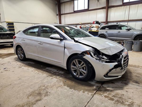 2018 HYUNDAI ELANTRA — Passenger 3/4