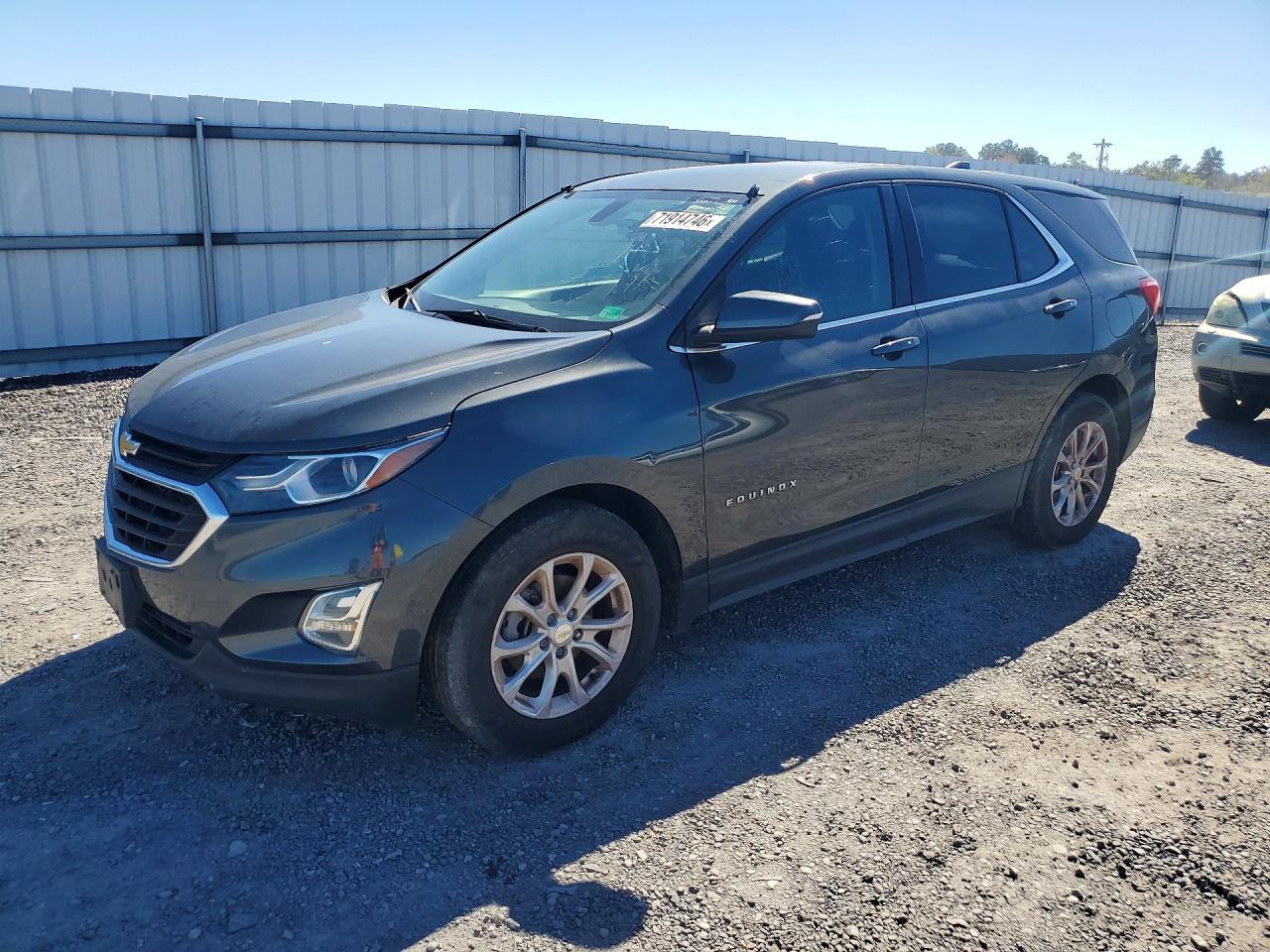 2019 CHEVROLET EQUINOX LT (1LT) — Front 3/4