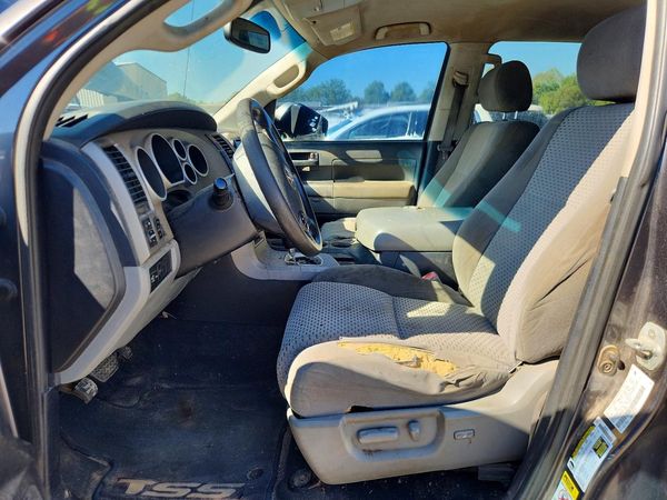 2013 TOYOTA TUNDRA SR5 — DENT