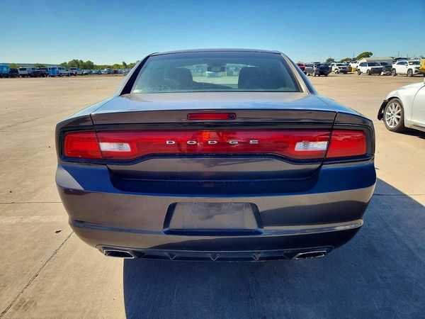 2014 DODGE CHARGER SE — DIRR