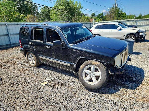 2012 JEEP LIBERTY Limited — Passenger 3/4