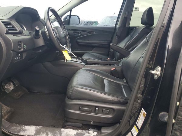 2016 HONDA PILOT Elite — DENT