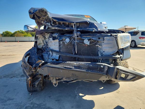 2017 TOYOTA TUNDRA SR5 — DIRF