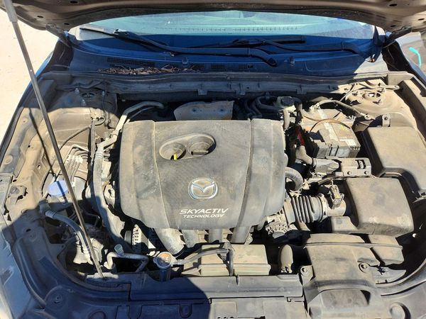 2015 MAZDA 3 Sport/GX — Engine bay