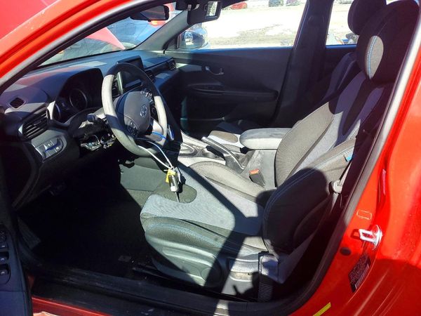 2019 HYUNDAI VELOSTER 2.0L and 2.0L Premium — DENT