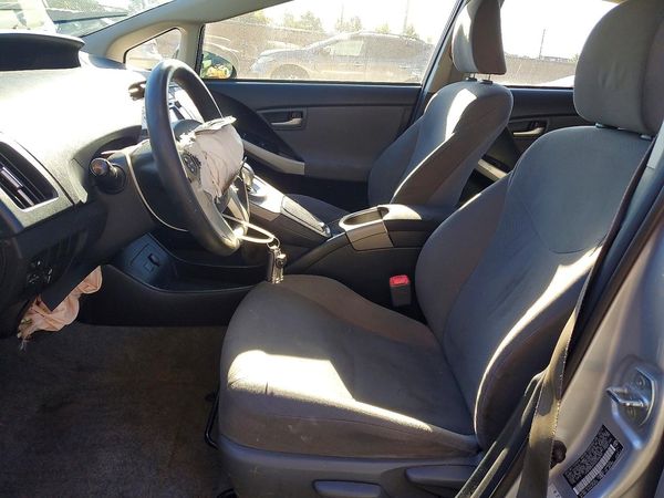 2013 TOYOTA PRIUS — DENT