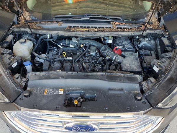 2020 FORD EDGE SEL — Engine bay
