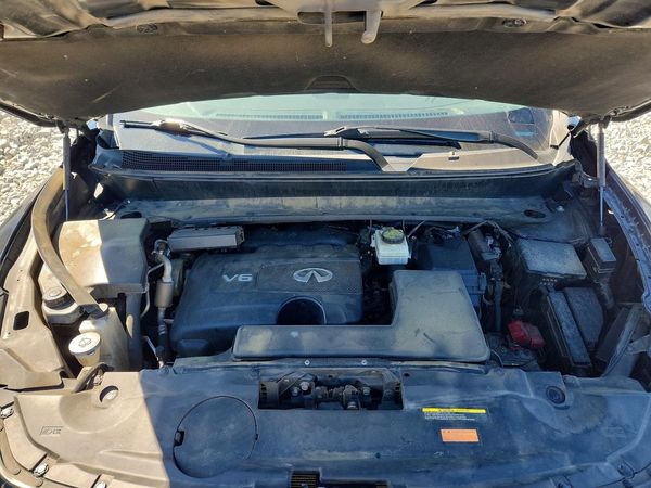 2020 INFINITI QX60 — Engine bay