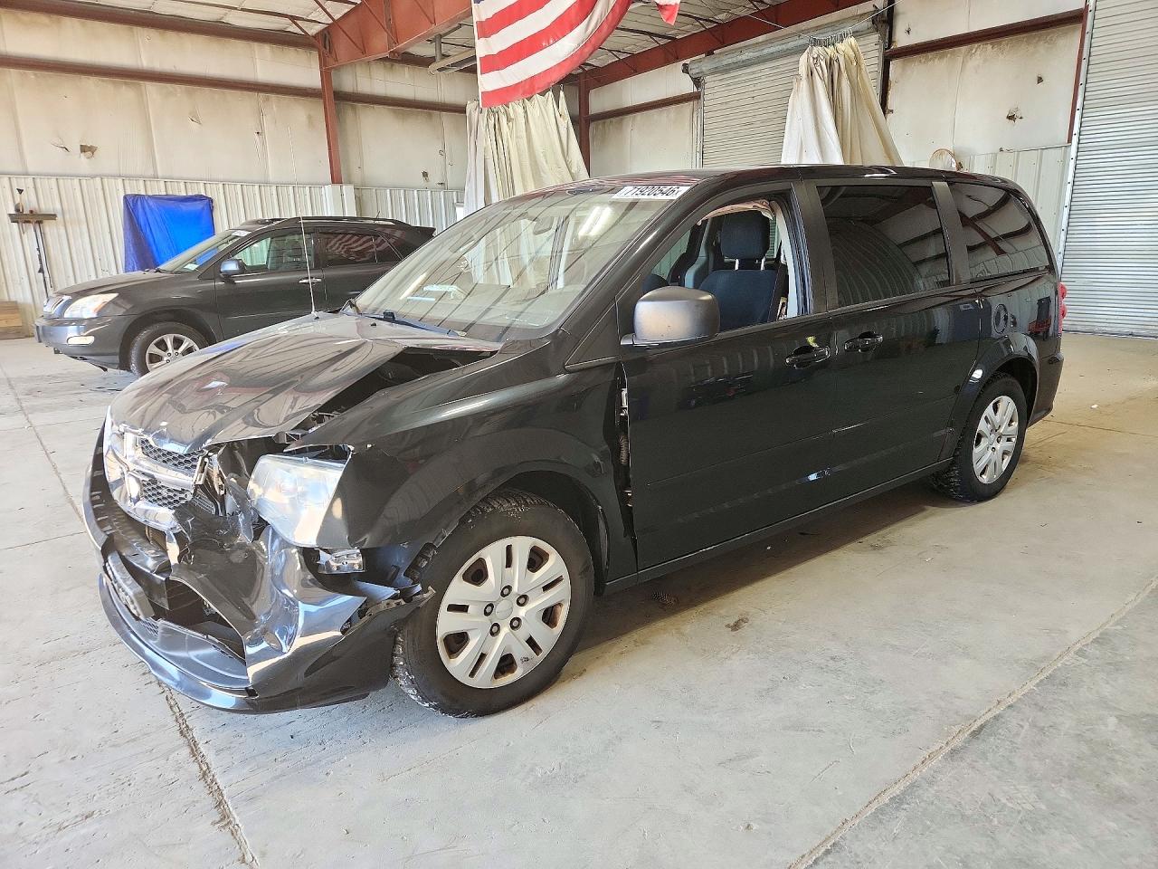2015 DODGE CARAVAN SE — Front 3/4