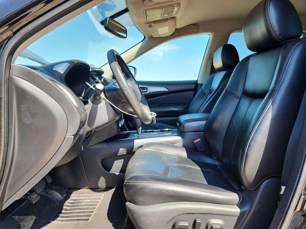 2018 NISSAN PATHFINDER — DENT