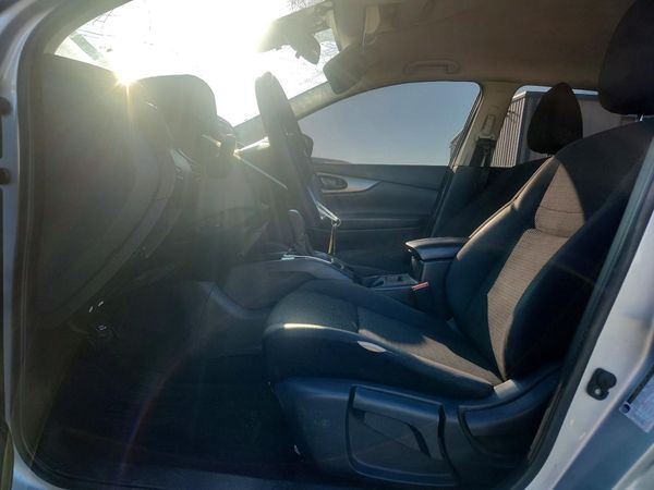 2020 NISSAN ROGUE SPORT — DENT