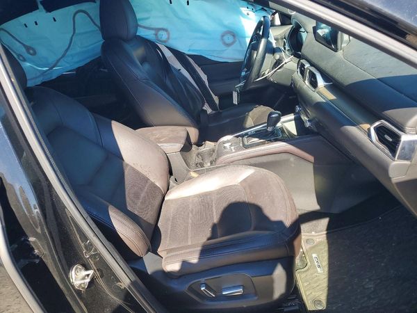 2021 MAZDA CX-5 Signature — DENT