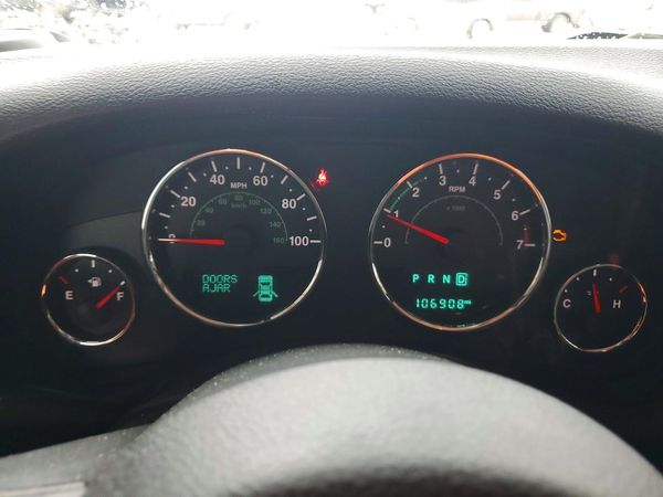 2015 JEEP WRANGLER Sahara — ODOM